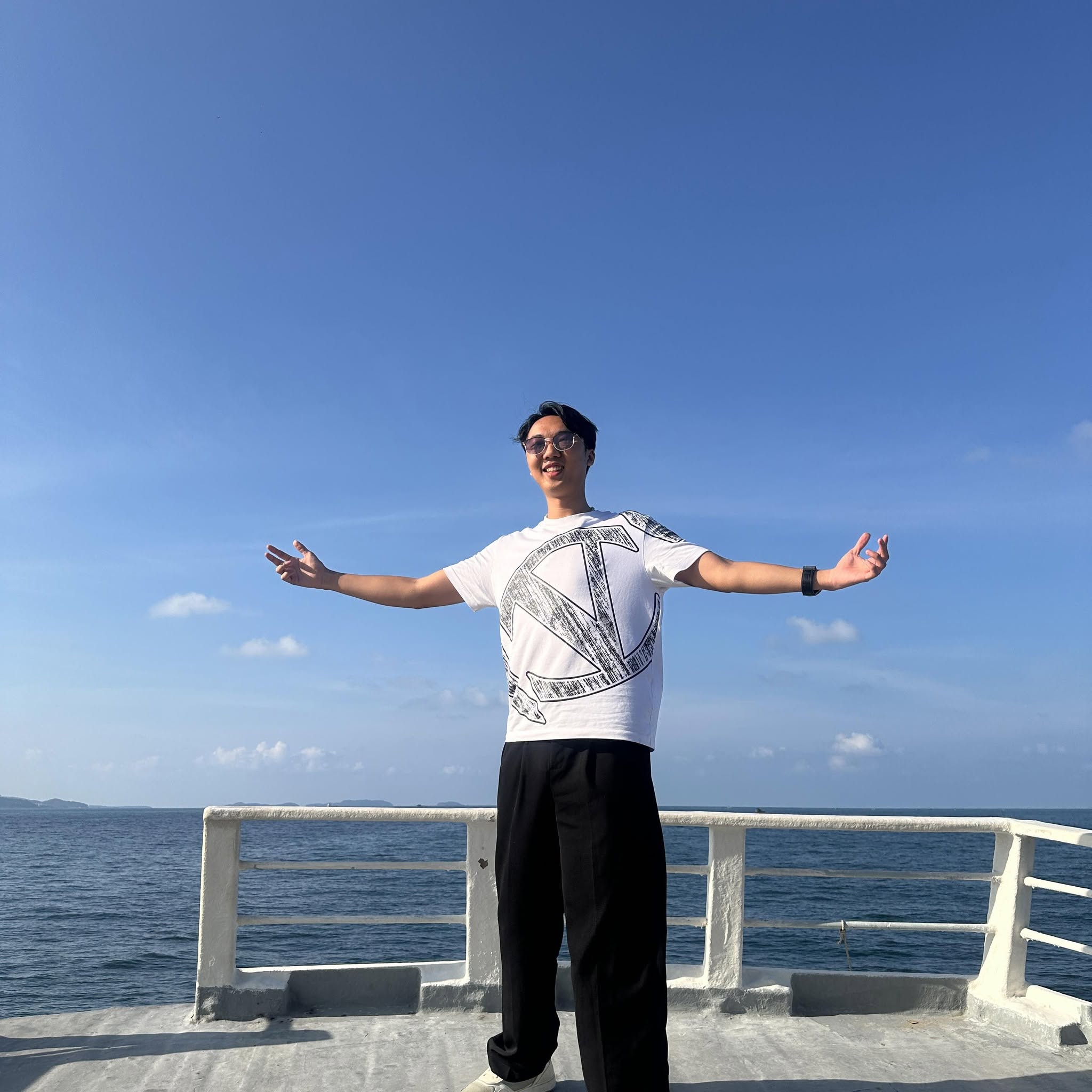 Mr. Hoàng